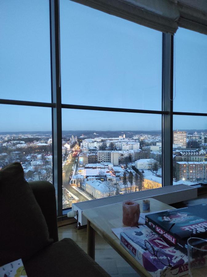 Luxury Apartment In Skyscraper Vilnius Bagian luar foto